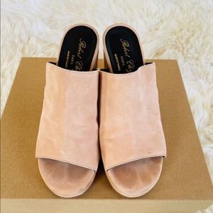 Robert Clergerie Abrice Slide in pink suede 
Retail $800